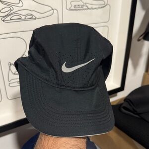 Nike Featherlight Hat